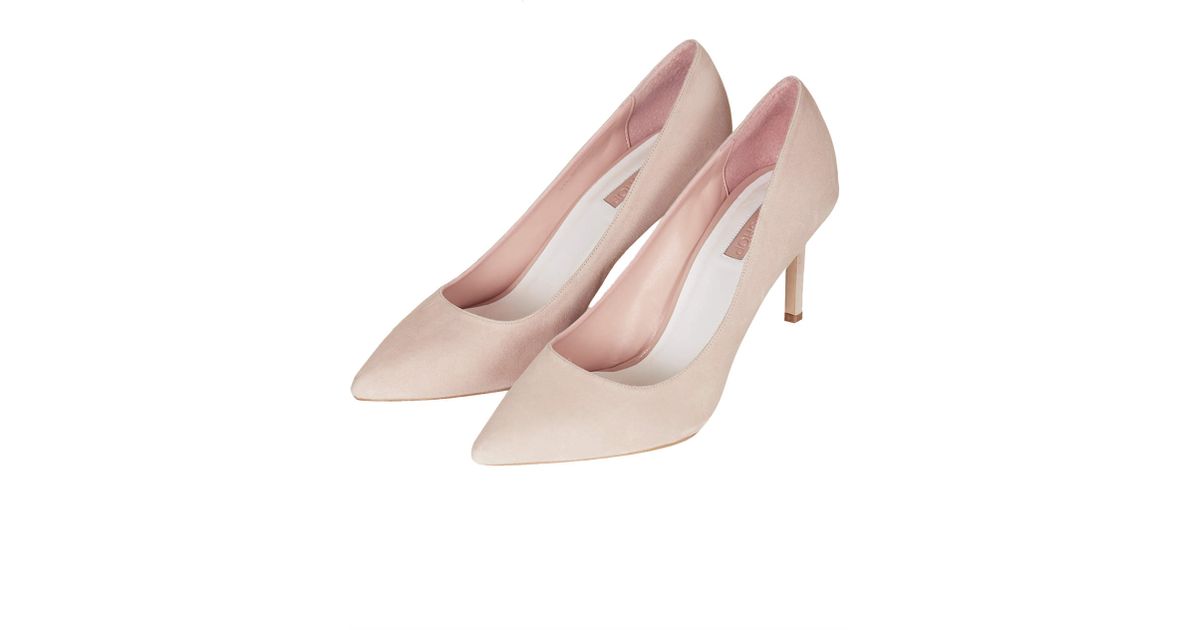 beige mid heel court shoes