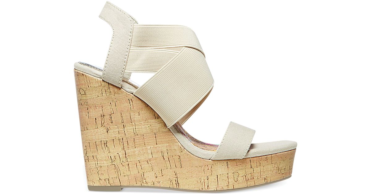 Madden Girl Women Eastt Wedge Sandals