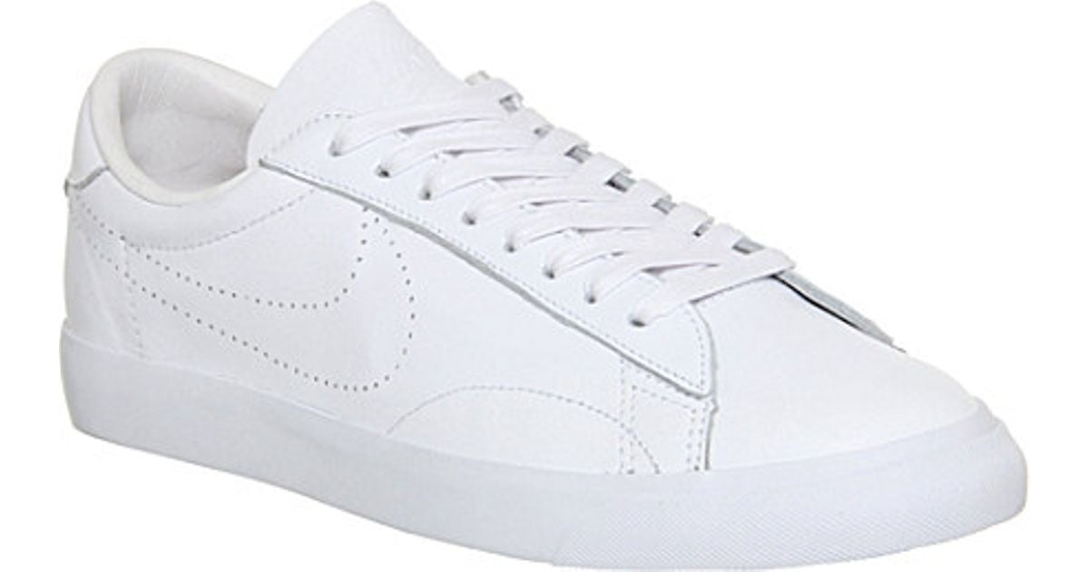 white nike leather trainers