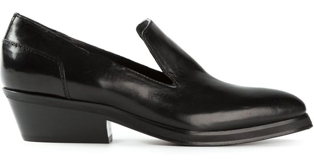 pointed loafer heels