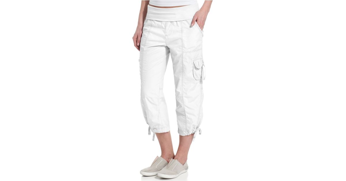 Calvin Klein Performance Cropped Capri Pants in White | Lyst