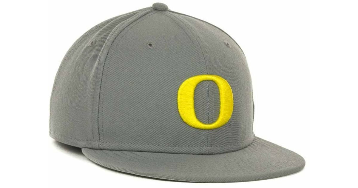 Nike Oregon Ducks Ncaa Team Sports Authentic Fitted Cap in Gray for Men