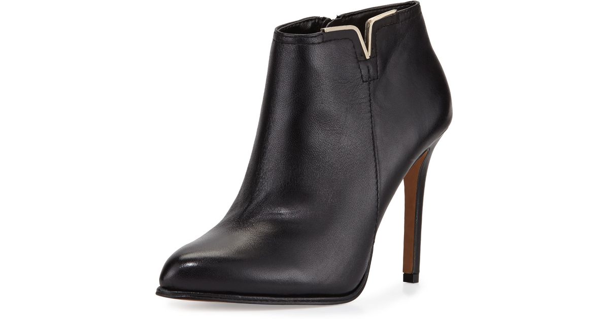 larmana bootie vince camuto