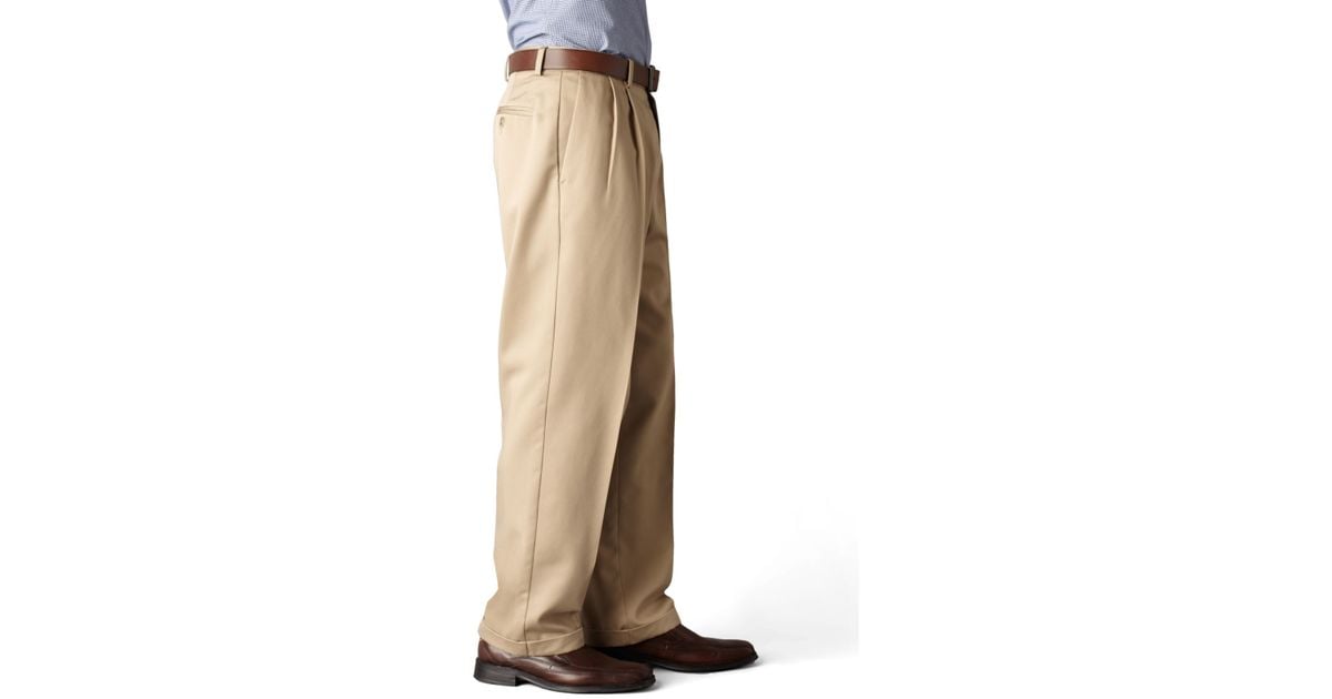 Dockers D4 Relaxed Fit Never Iron Essential Khaki Pleated Pants Discontinued in British Khaki