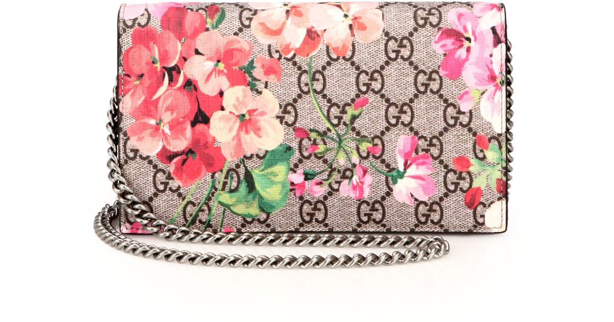 Gucci Canvas Gg Blooms Supreme Chain Wallet - Lyst