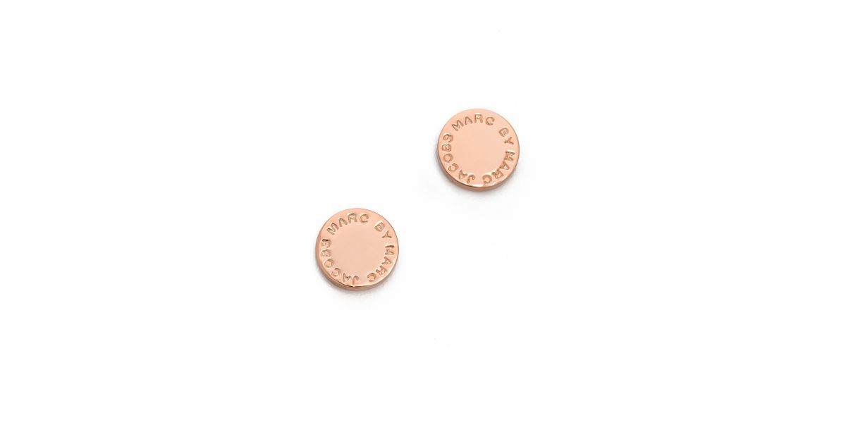 Marc By Marc Jacobs Logo Disc Stud Earrings in Rose Gold (Metallic) - Lyst