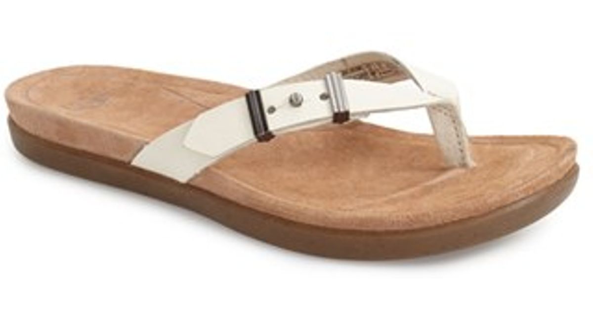 white ugg flip flops