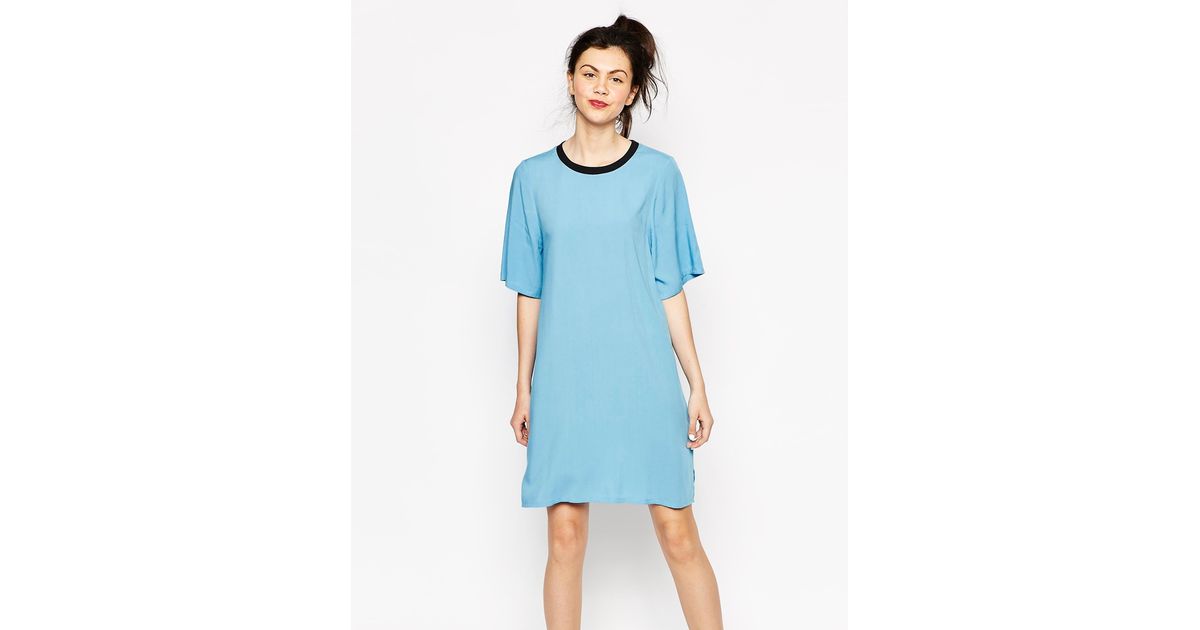 light blue t shirt dress