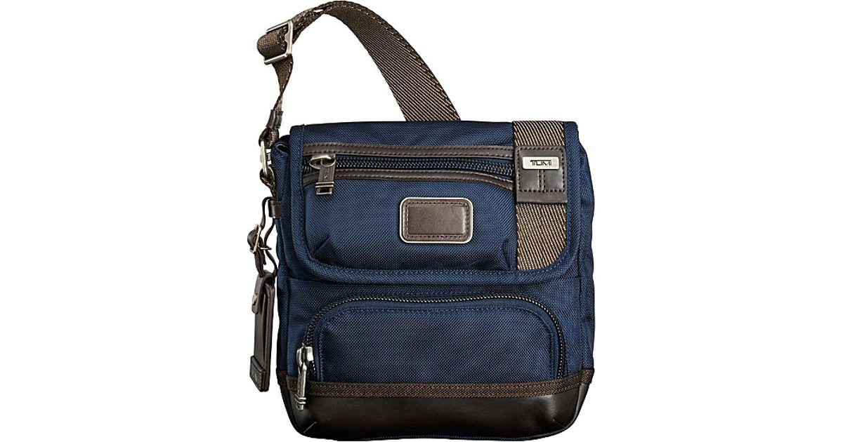 tumi man purse