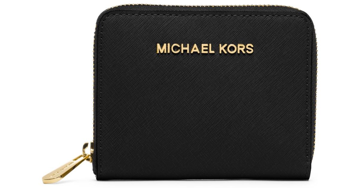 medium saffiano leather wallet