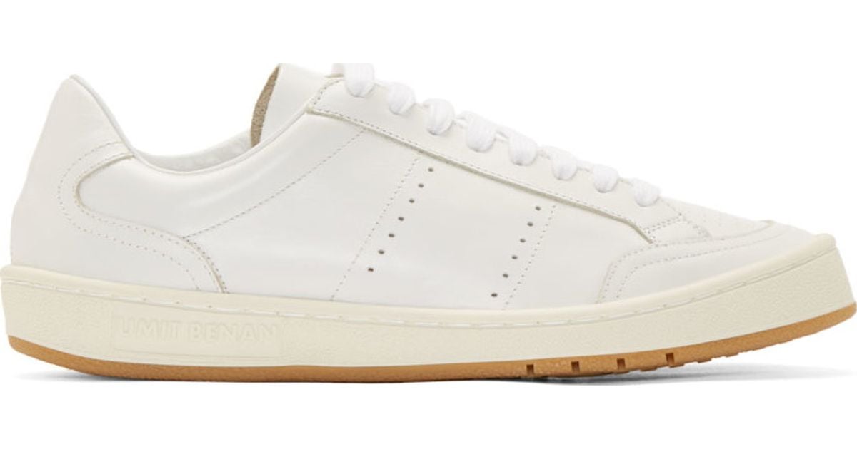 classic white tennis shoes