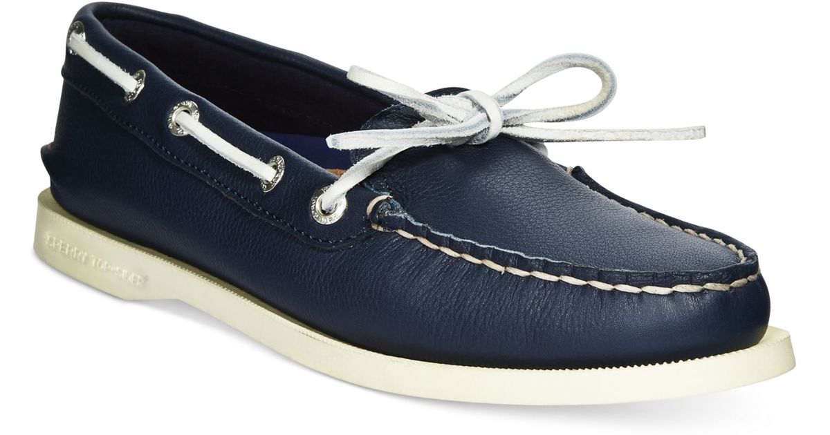 navy blue sperry boat shoes