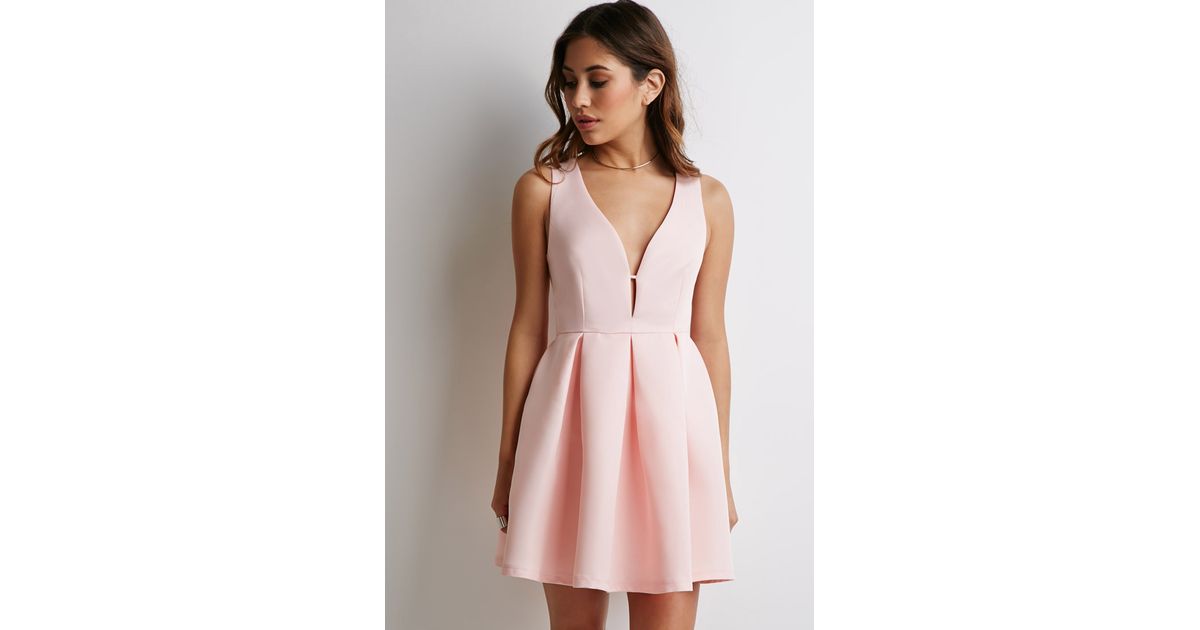 Forever 21 Deep V-neck Pleated Dress in 