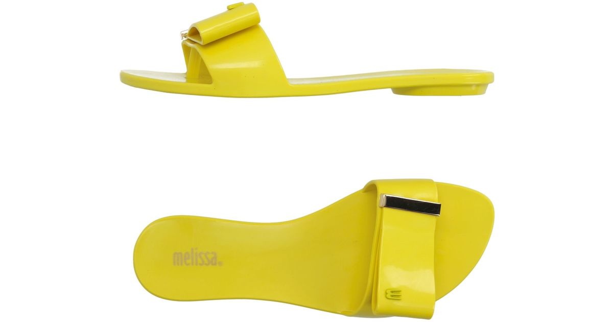 yellow thong heels