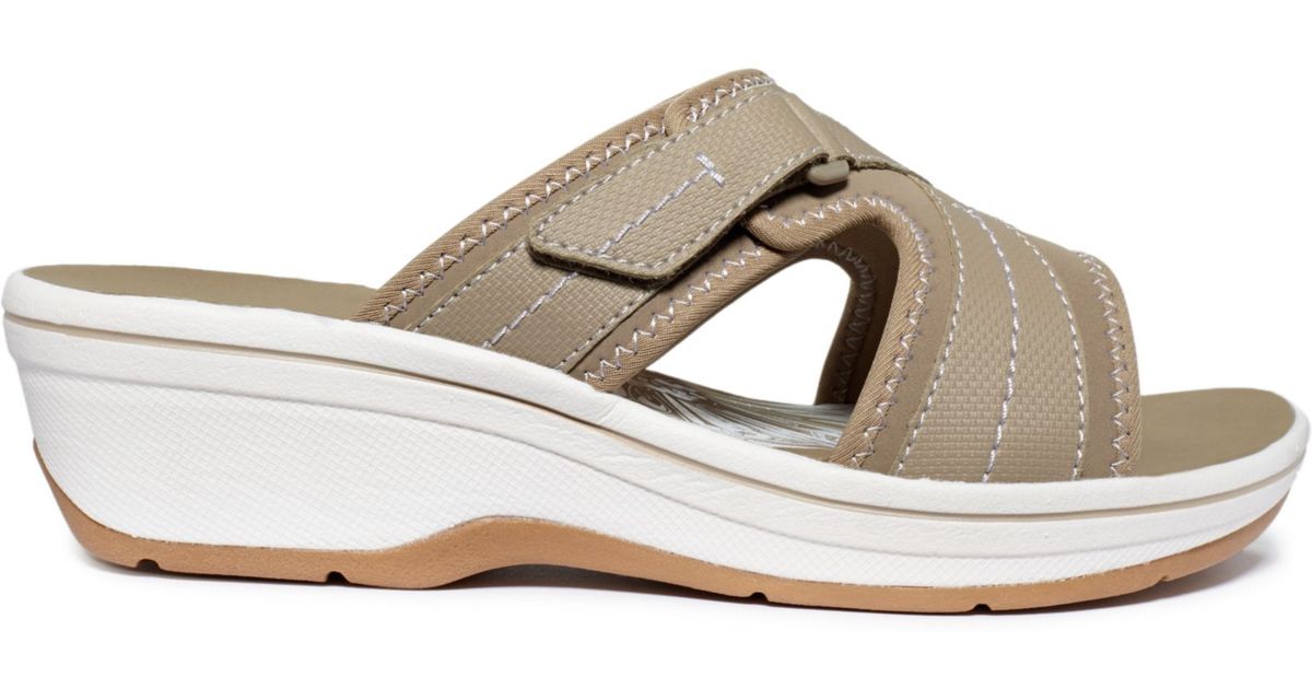 clarks daisy drift wedge sandal