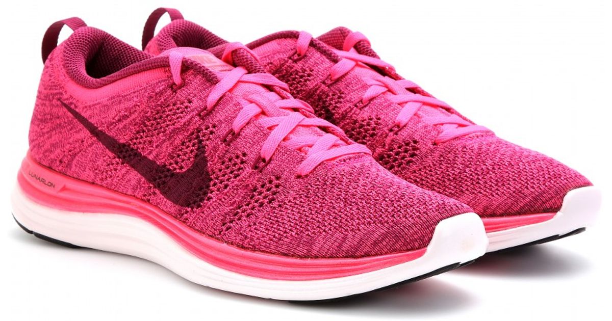 nike flyknit lunar 1 pink