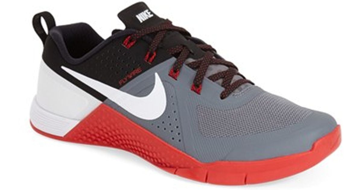 nike metcon red