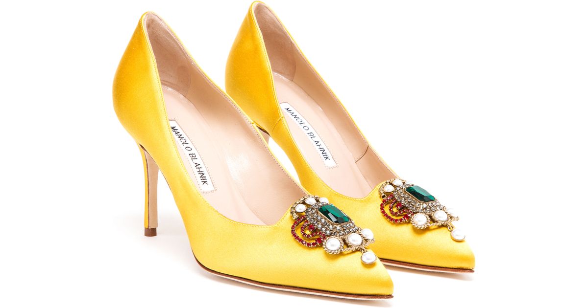 yellow satin shoes