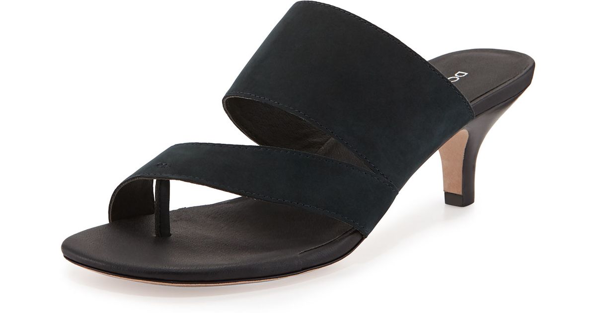 donald pliner navy sandals
