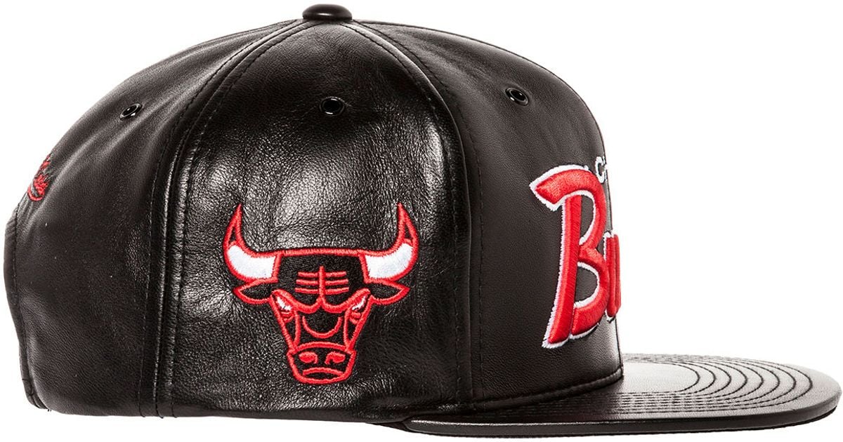 chicago bulls leather snapback