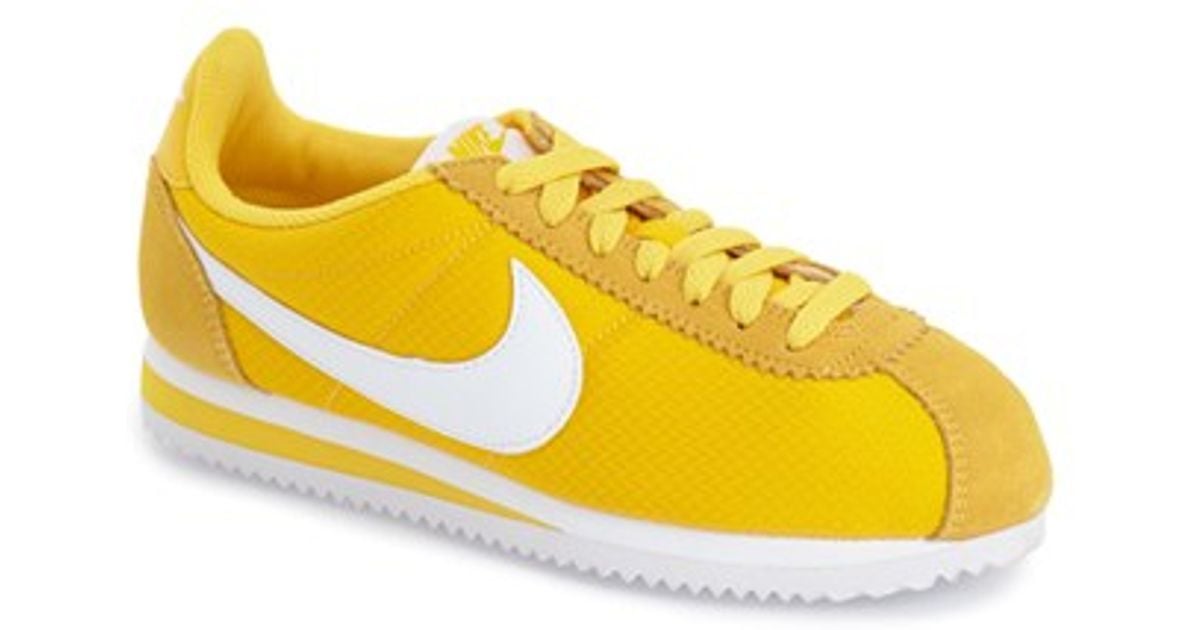 Nike 'classic Cortez' Sneaker in Yellow 
