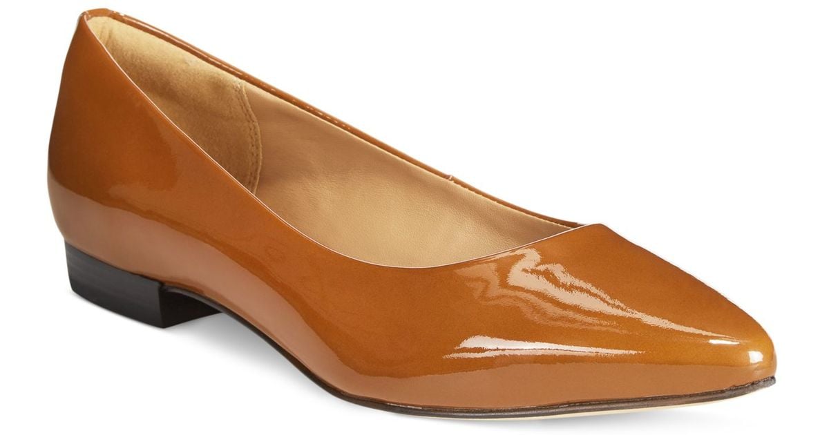 clarks pointed flats