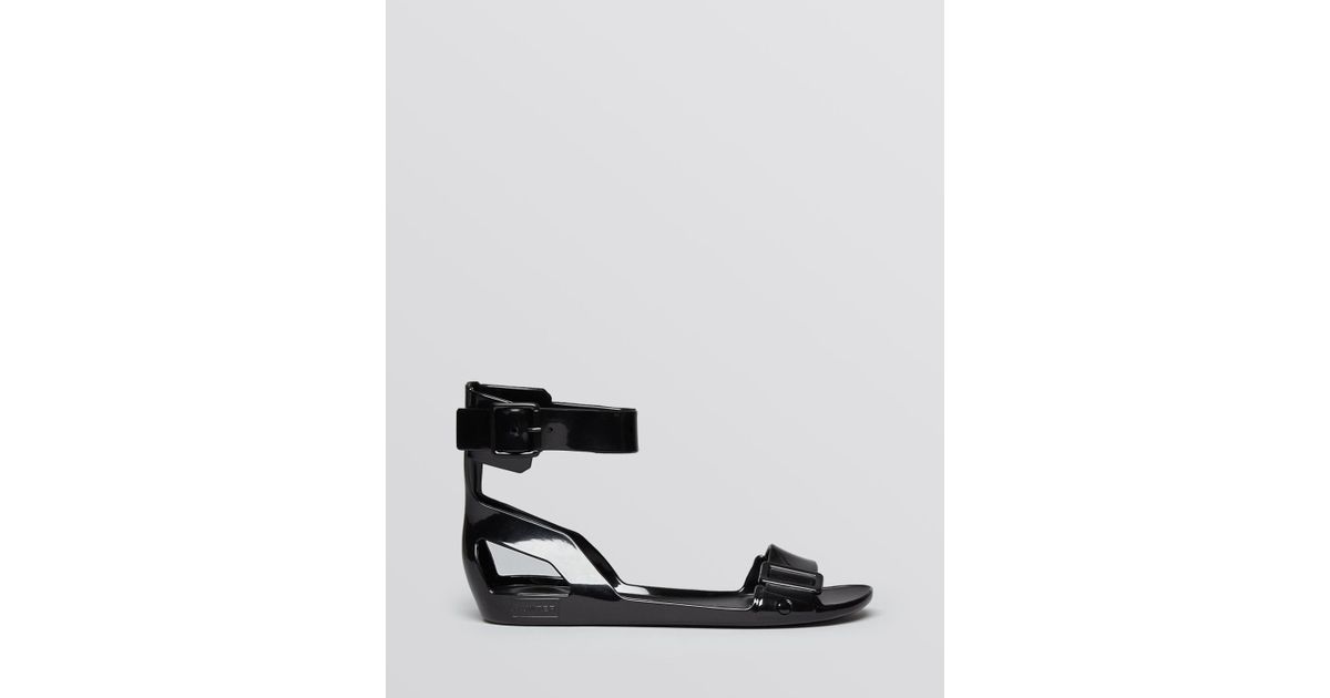 hunter jelly sandals