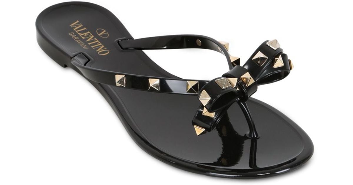 Lyst - Valentino Rubber Studded Flip Flops in Black