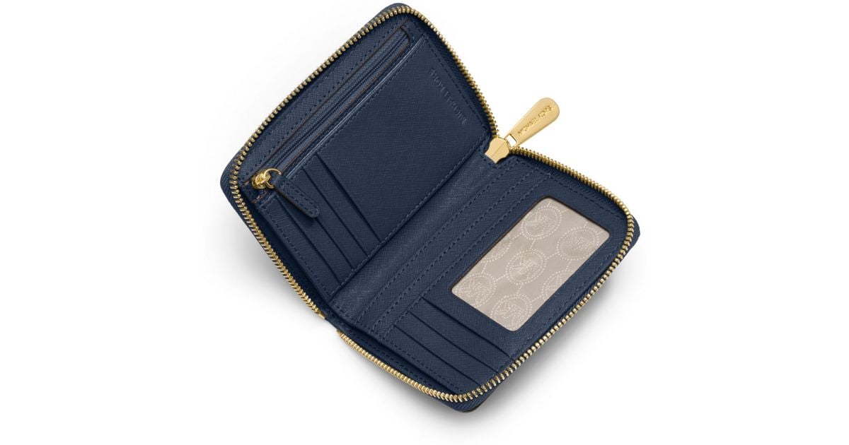 medium saffiano leather wallet