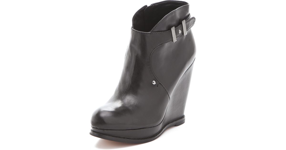 sam edelman women's daelyn pull on platform booties