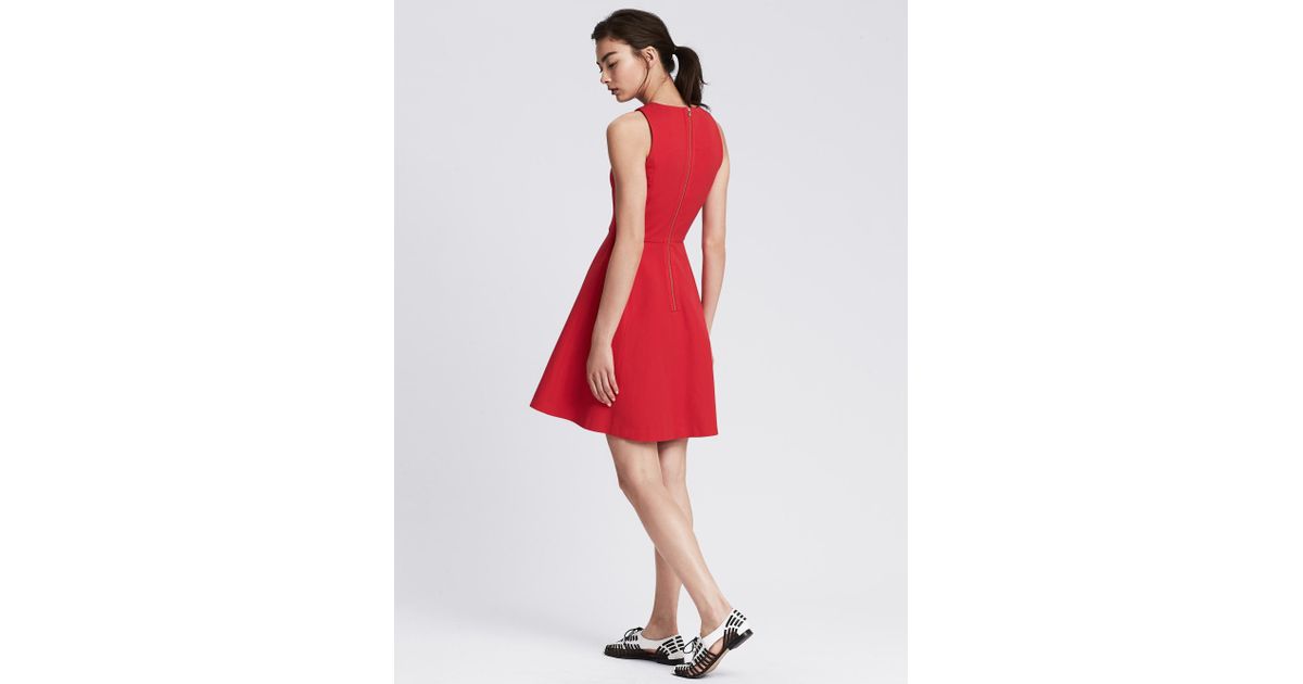 Banana Republic Sloan Dress Shop, 54 