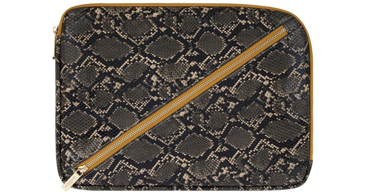 accessorize laptop case
