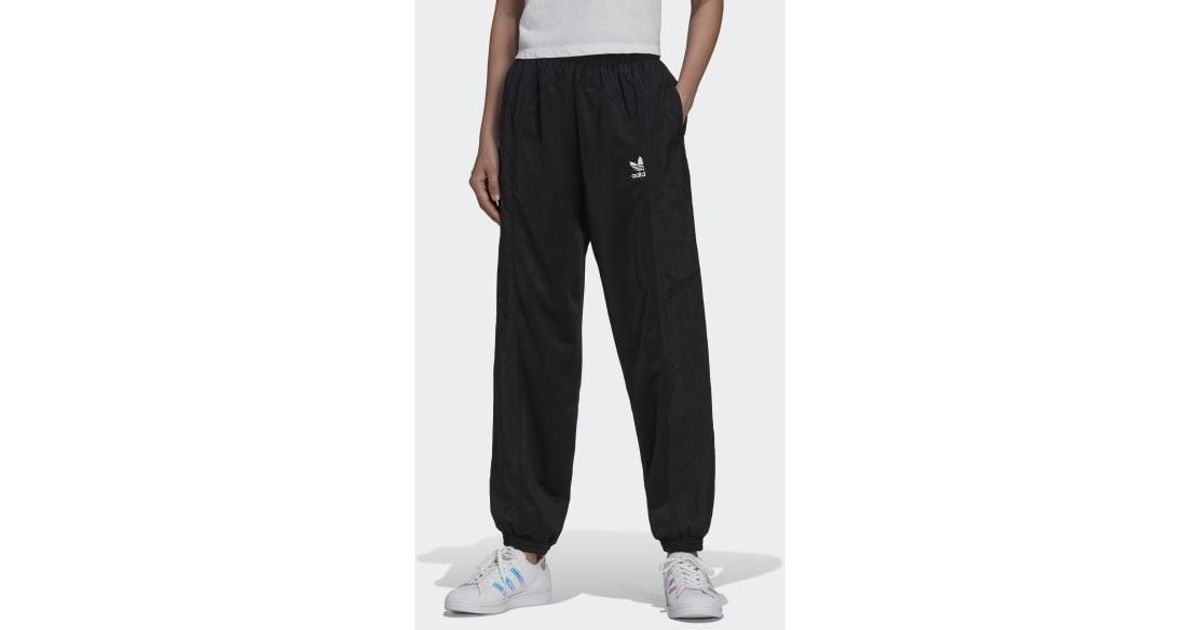adidas Synthetic Adicolor Split Trefoil Tracksuit Bottoms in Black - Lyst