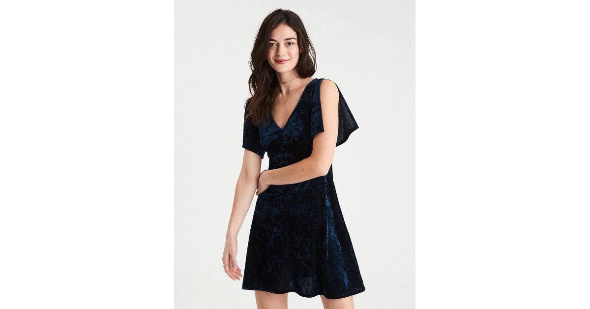 american eagle velvet dress