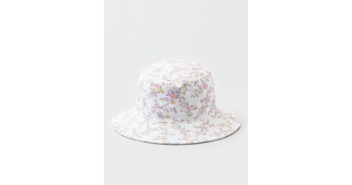 ae bucket hat