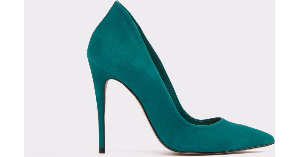 cole haan leather pumps