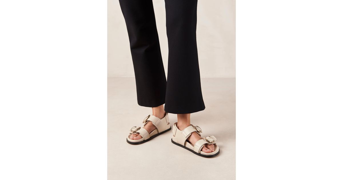 Alohas Leone Cream Leather Sandals in Black Lyst