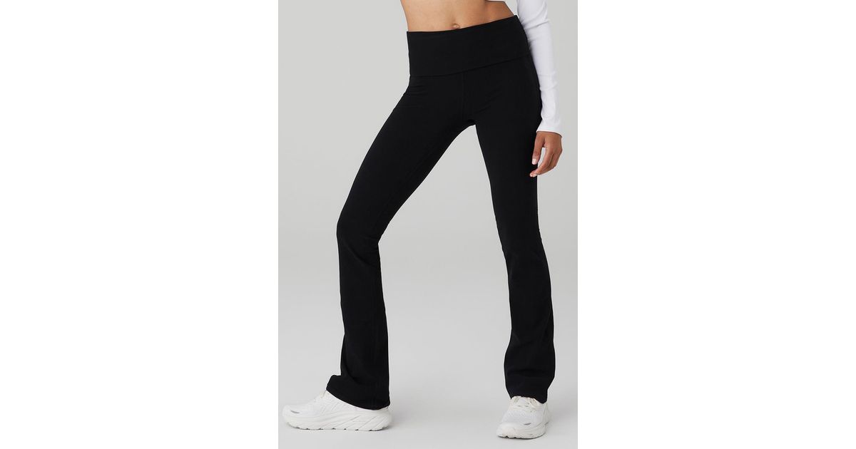Alo Yoga Alo Yoga Alosoft Lowrise Foldover Bootcut Legging in Black Lyst