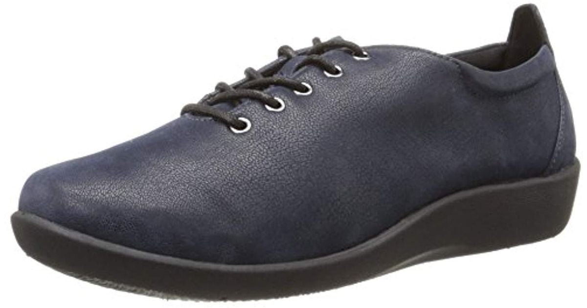 clarks cloudsteppers lace up