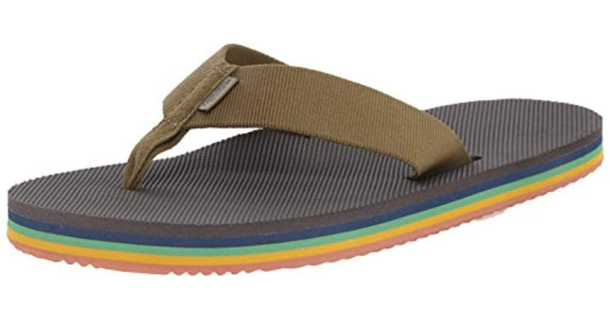deckers flip flops