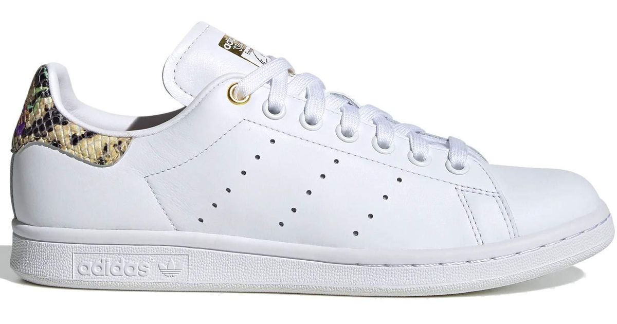 adidas Originals Stan Smith Sneaker in White/Scarlet/Gold