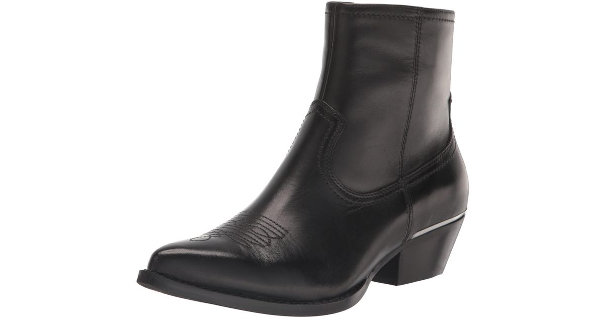 DKNY Lailacowboy Boot Combat in Black Lyst