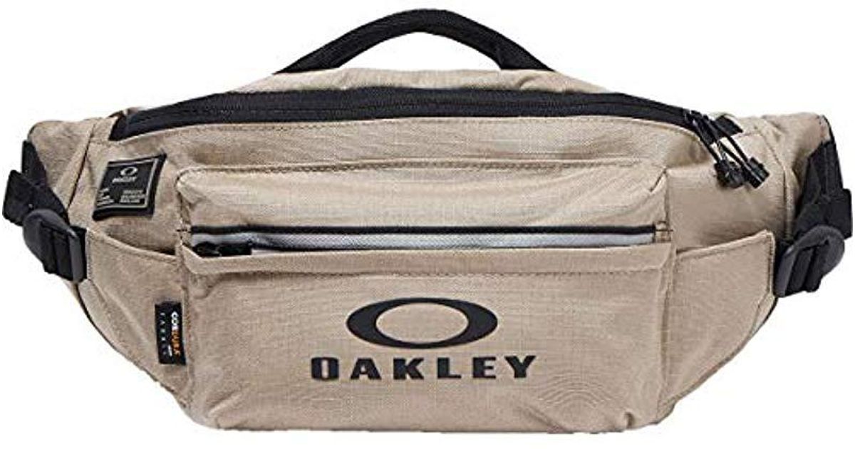 Oakley hip pack 2025