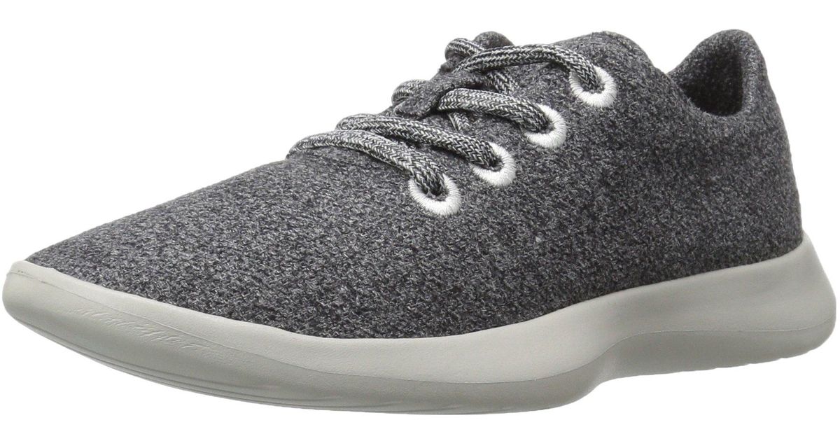 steve madden walking shoes
