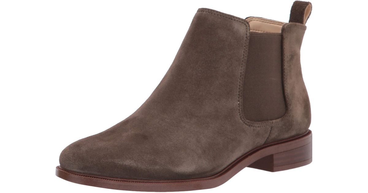 Clarks Taylor Shine Chelsea Boot in Dark Olive Suede (Brown) | Lyst