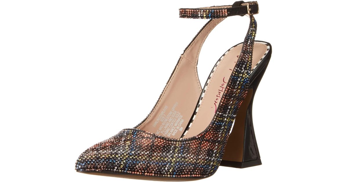 shary pump betsey johnson
