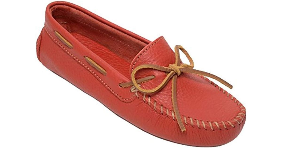 minnetonka classic driving shoe