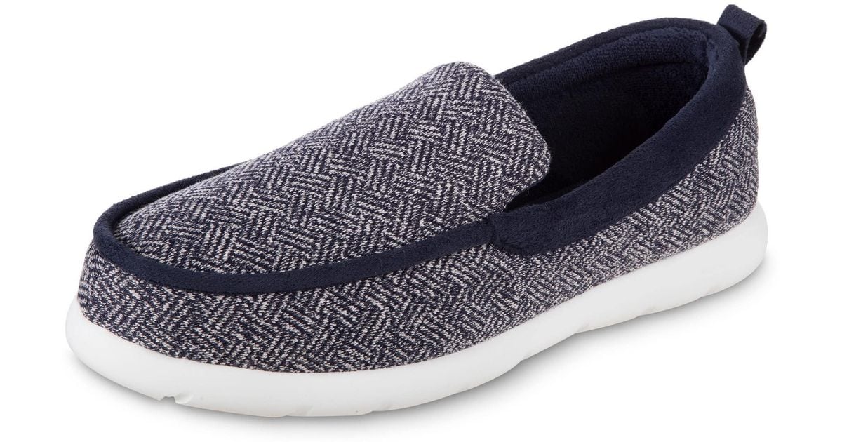 Isotoner Zenz Lightweight Moccasin Slipper in Blue for Men Lyst