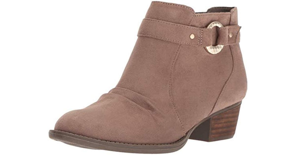 Dr. Scholls Janessa Ankle Boot in Brown 