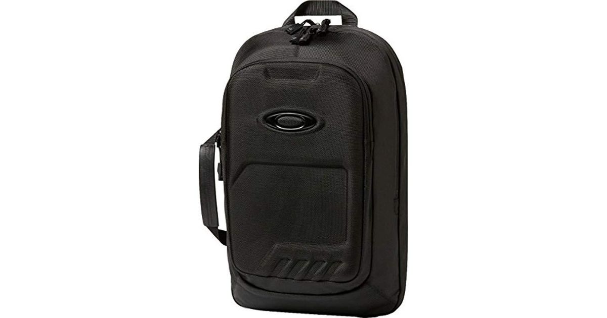 oakley motion tech 2.0 backpack